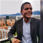 Profesor de habilidades comerciales, con 4 años de experiencia formando equipos comerciales de alto rendimiento. Aprenderás a hablar en público, aprenderás a vender telefónicamente para aumentar las ventas de tu negocio o corporación, aprenderás técnicas